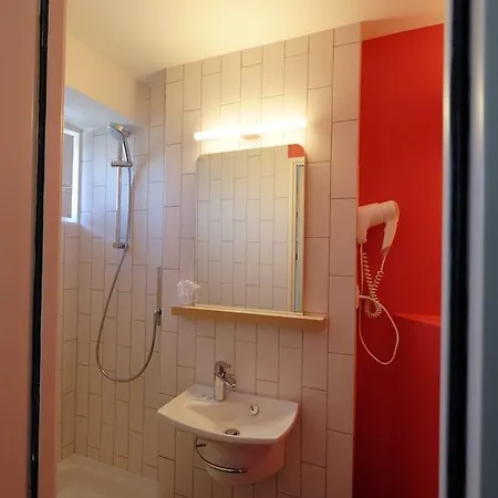 Ibis Styles Centre Виши
